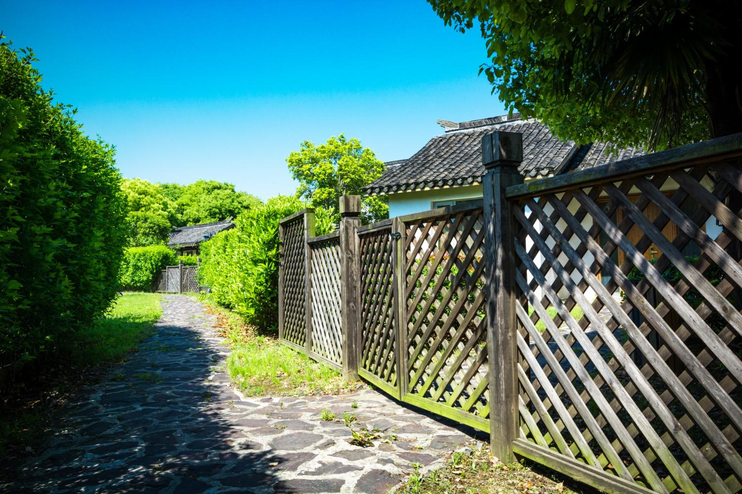 fence installation services